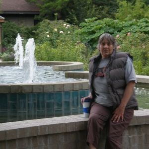 Meet your Posher, Mia